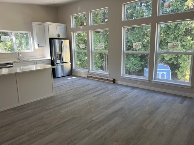 Photo - 21112 Locust Way