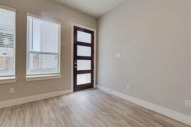 Photo - 7705 Rainbow Cl