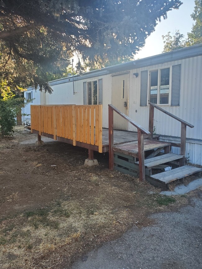Building Photo - 308 E 48th St Rental