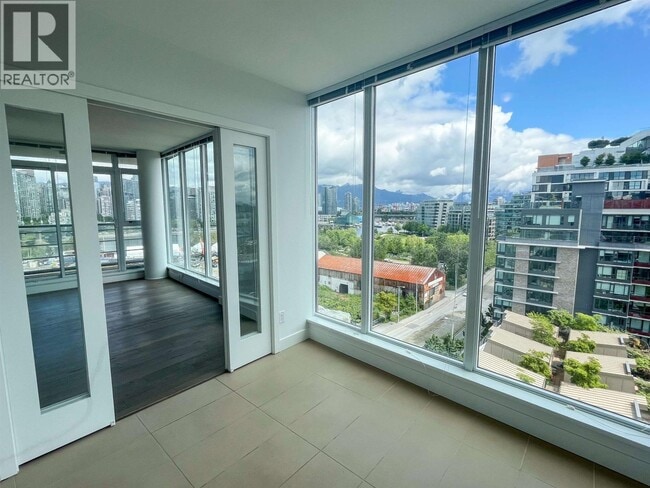 Photo - 288 W 1st Ave Unité 12F