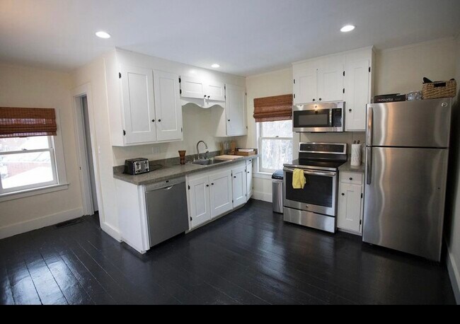 Photo - 119 Summer St Apartments Unit #2