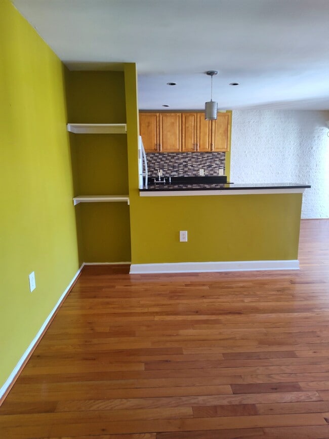 Photo - 1806 Metzerott Rd