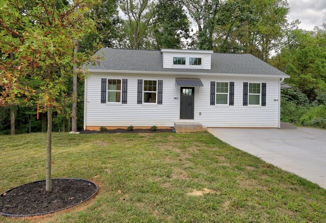 Photo - 345 W Stewart Ave