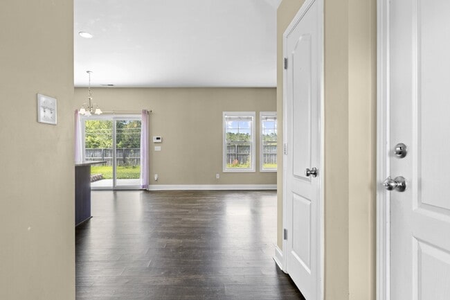 Photo - 224 Admiral Ct