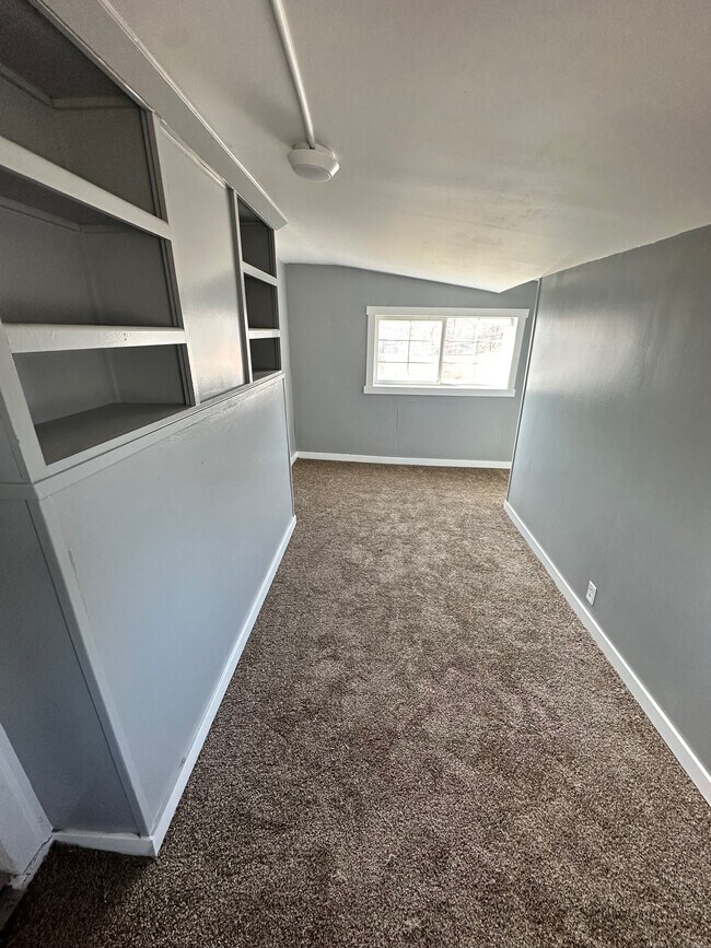 520 Sherman St Unit 2