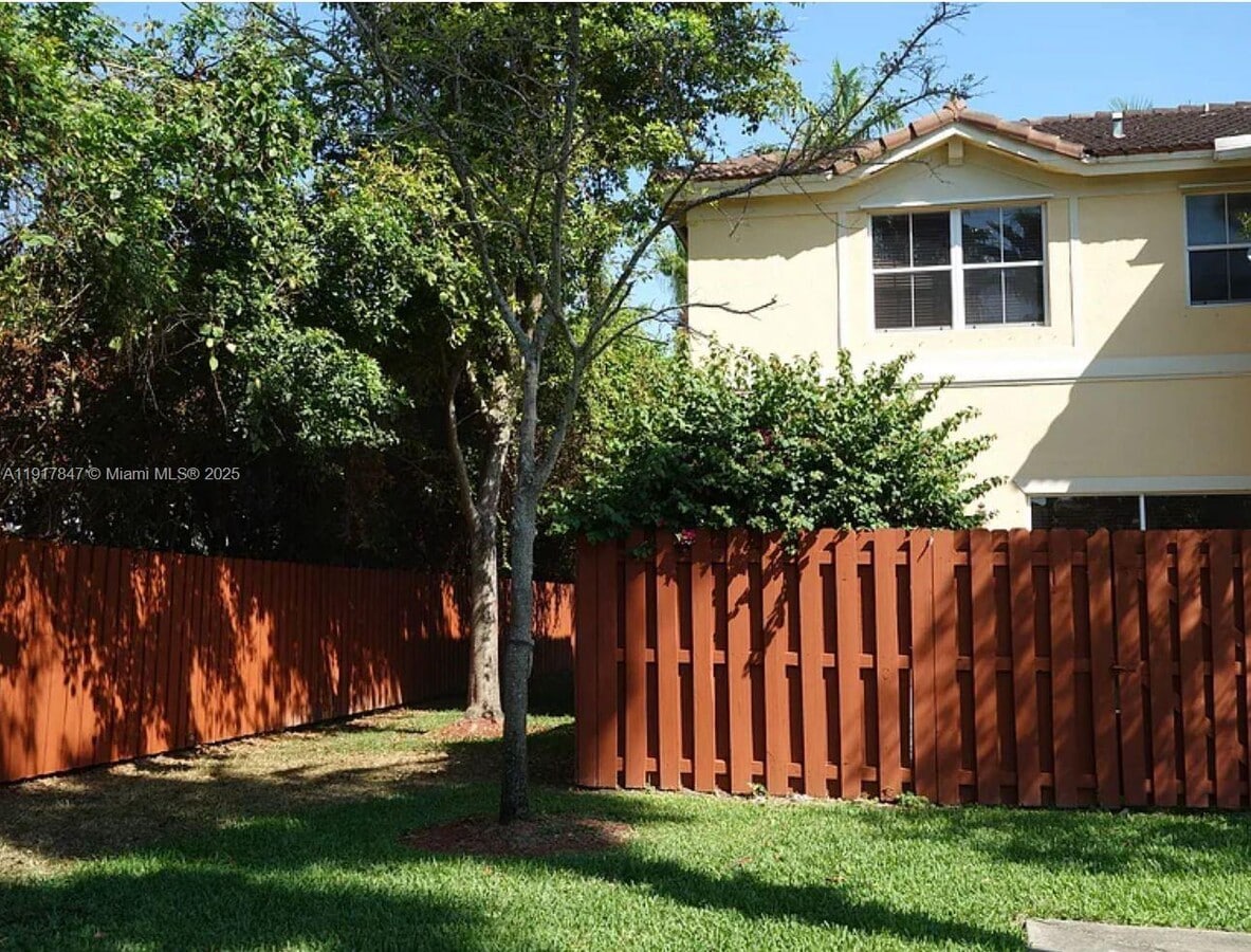 Photo - 12628 SW 122nd St