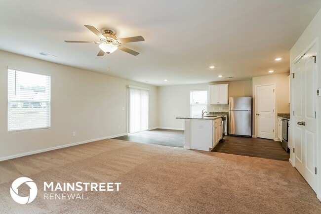 Photo - 724 Cider Ml Wy