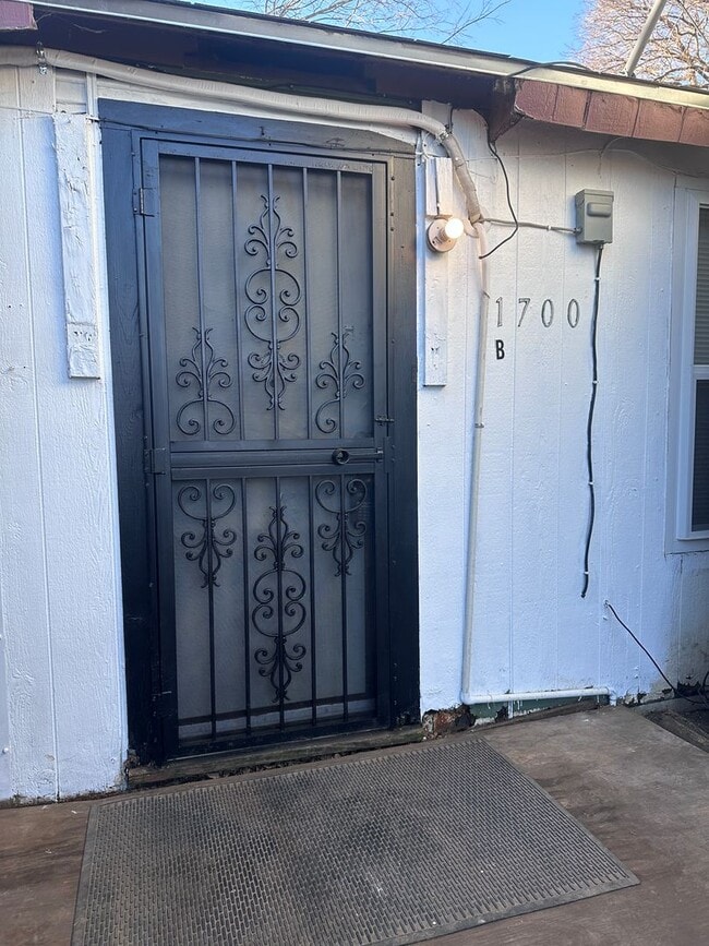 Photo - 1700 S Lincoln St Unidad B