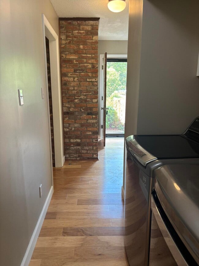 Photo - 1507 Broad St