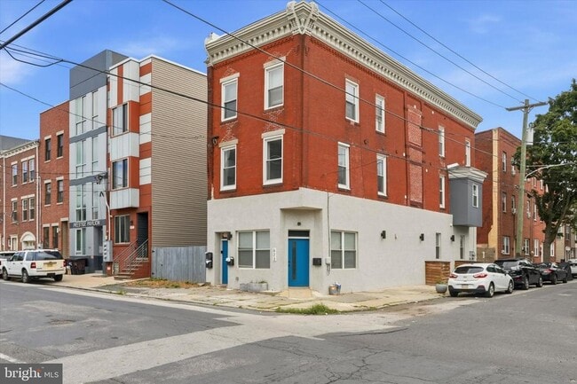 Photo - 623 W Oxford St