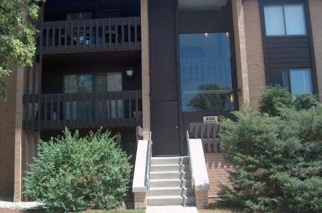 Building Photo - 6105 Knoll Valley Dr Unit 203