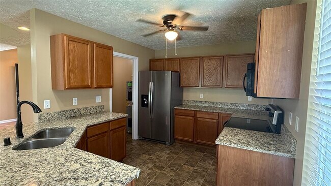 Photo - 403 Cedar Hollow Dr