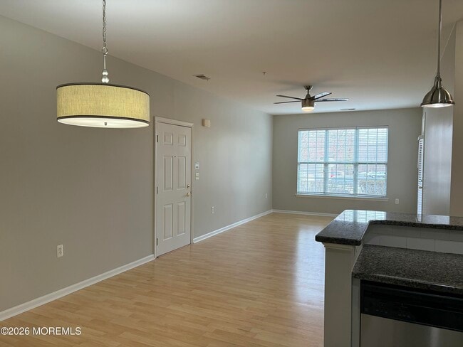 Photo - 610 Sophee Ln