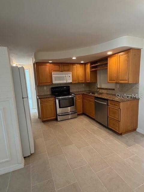 Photo - 4234 Ridgefield Ave