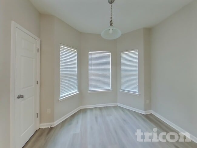 Photo - 7340 St Agnes Way