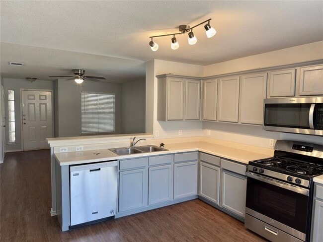 Photo - 3108 Port Anne Way