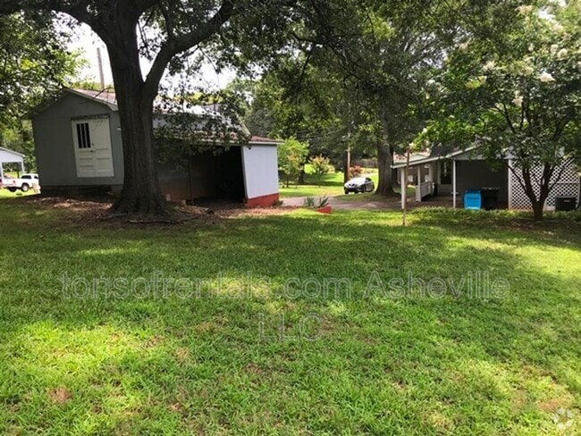 Building Photo - 148 Briarwood Ln Rental