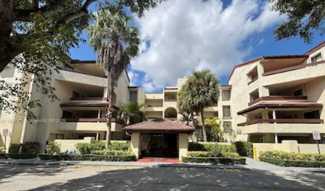 Building Photo - 8820 SW 123rd Ct Rental
