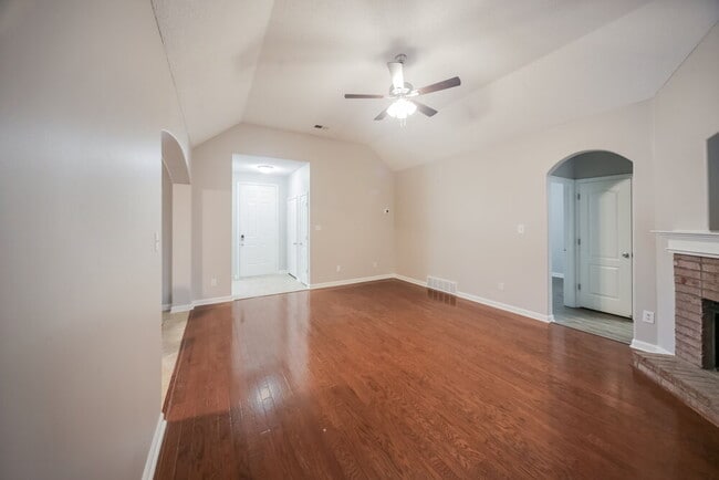 Photo - 8662 Valmont Cir