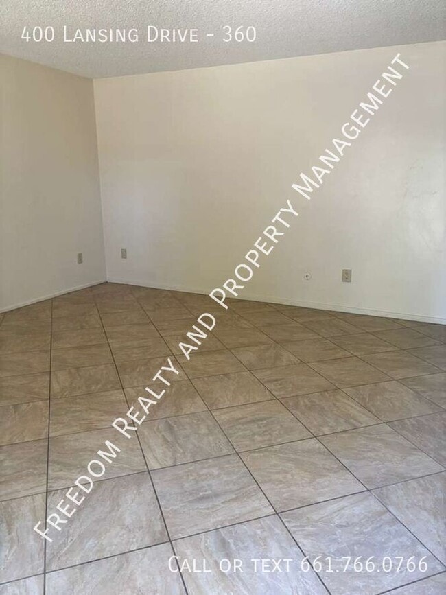 Photo - 400 Lansing Dr Unit 360