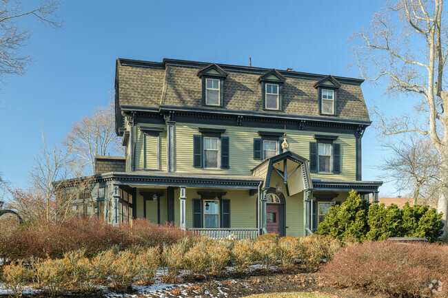 Building Photo - 123 Main St Rental