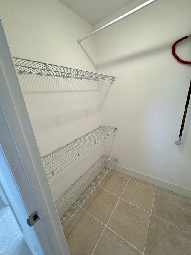 Photo - 1013 S F St Unit 1