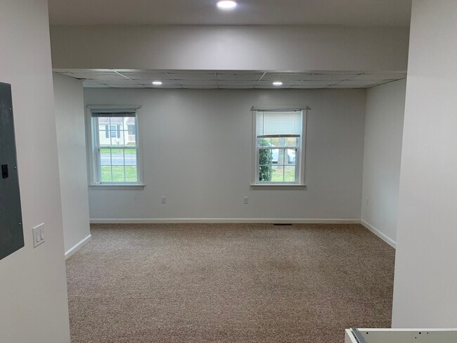 Photo - 190 Westbrook Rd Unit Apt2A