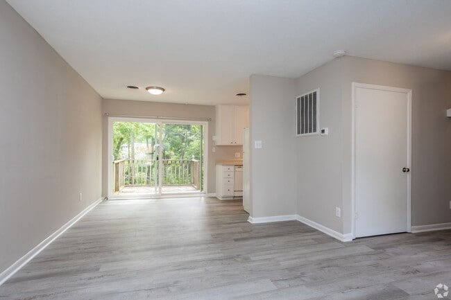 Creekside Apartments