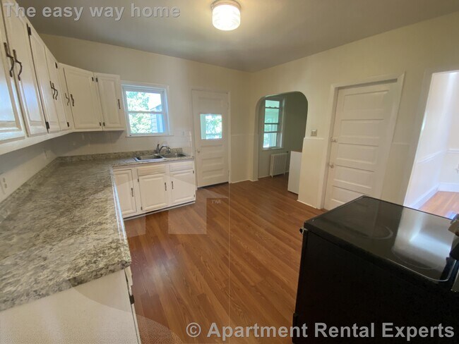 42-44 Wilson Ave