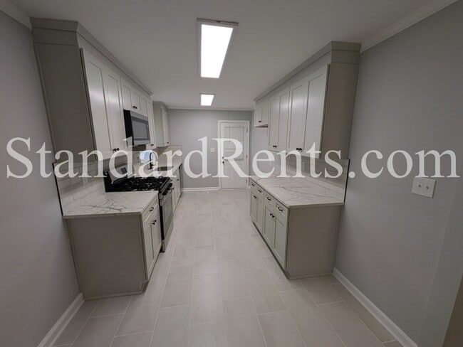 Photo - 934 Dell Ave SE