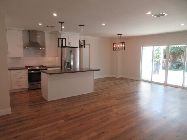 Photo - Truly lovely 3 bedroom home on cul-de-sac ...