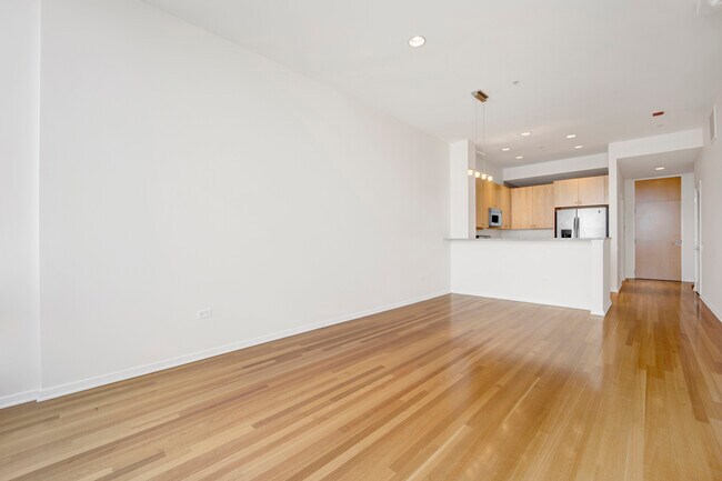 Photo - 500 W Superior-710 Unit 710