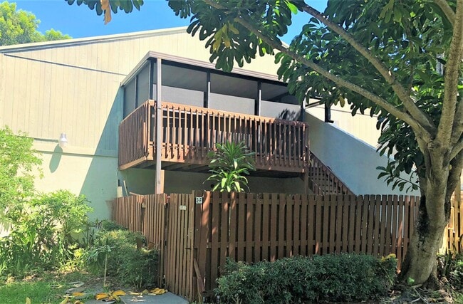 Photo - 2 Crossings Cir