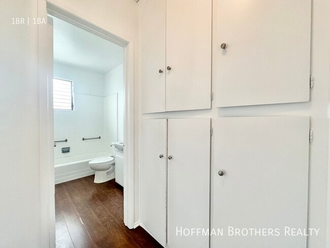 Photo - 7171 Lexington Ave Unidad 9