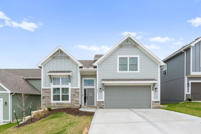 Building Photo - 16083 Ryan Cir