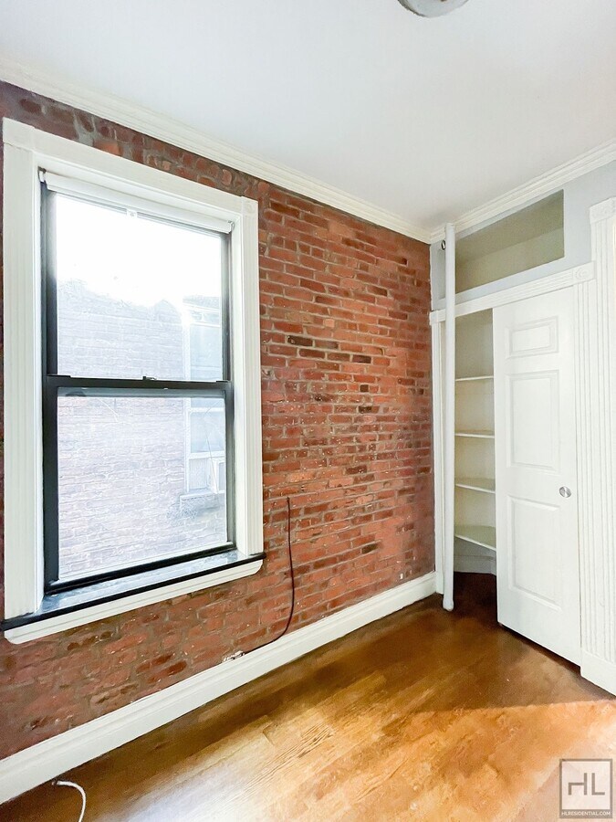 Photo - LEROY ST. Unit 5B