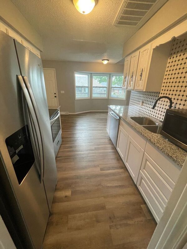 Photo - 2556 W Cardinal St