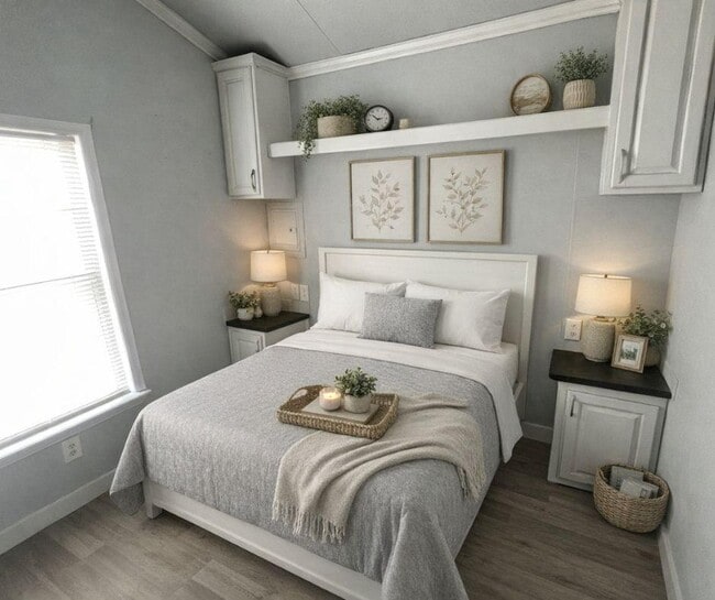 Photo - 1117 Chicago Bulls St