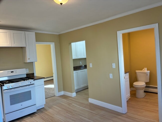 Photo - 9 Proctor St Unit 2