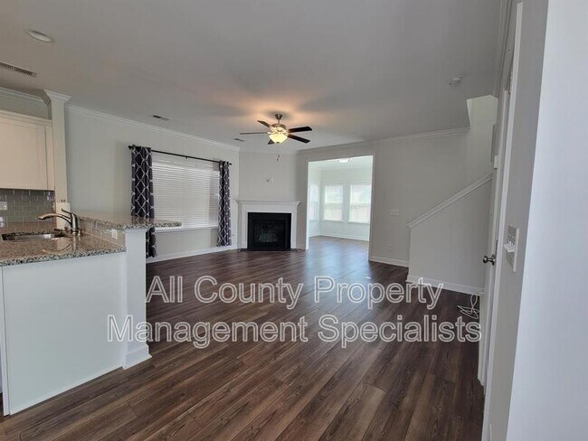 Photo - 1171 Bergenfield Ln