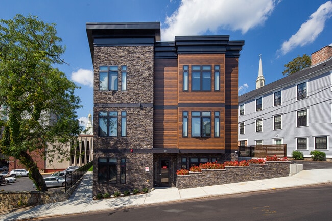 Photo - 17 Planet St