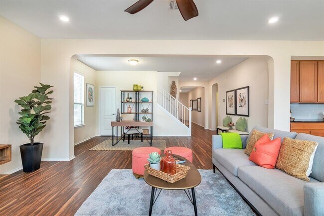 Photo - 1075 Toltec Trail