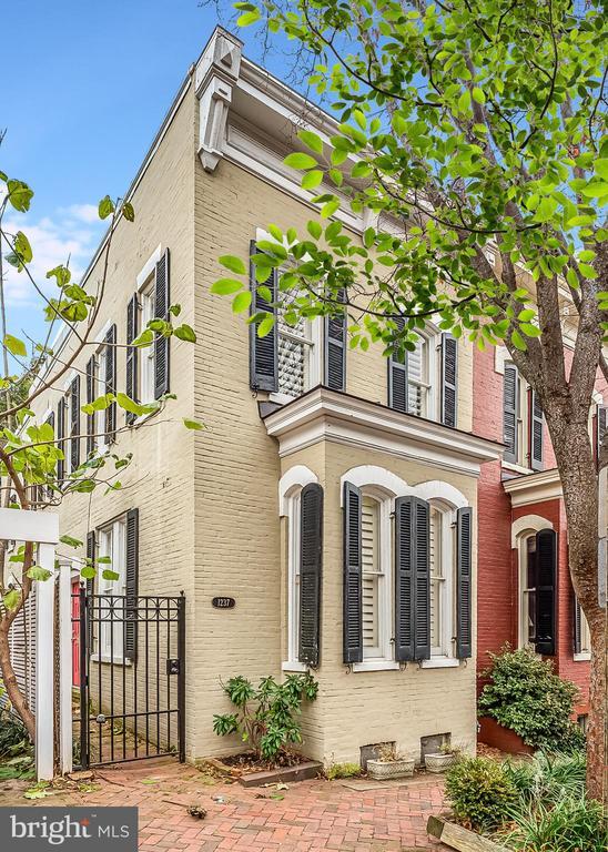 Photo - 1237 29th St NW