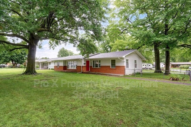 Photo - 906 N Belview Ave