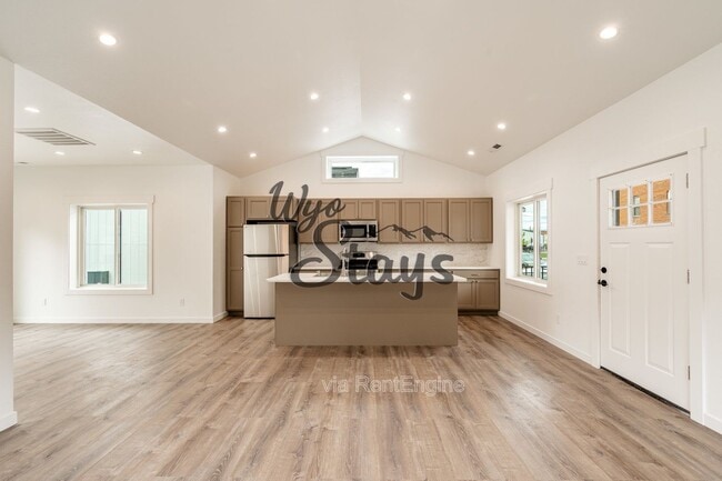 Photo - 519 N Gould St