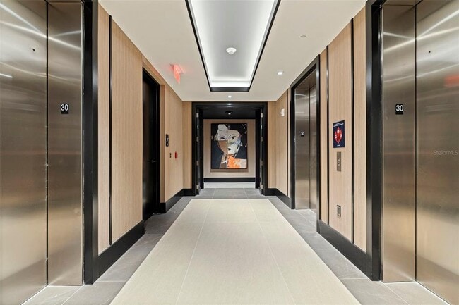 275 1st Ave S Unit 3003