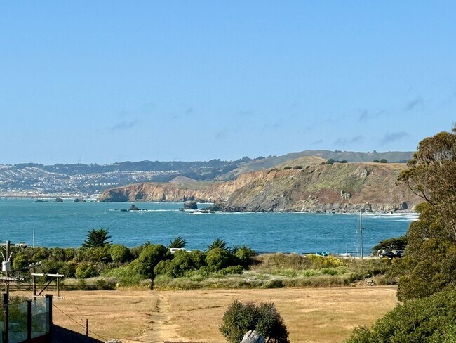 Photo - 1383 Grand Ave Unit # B