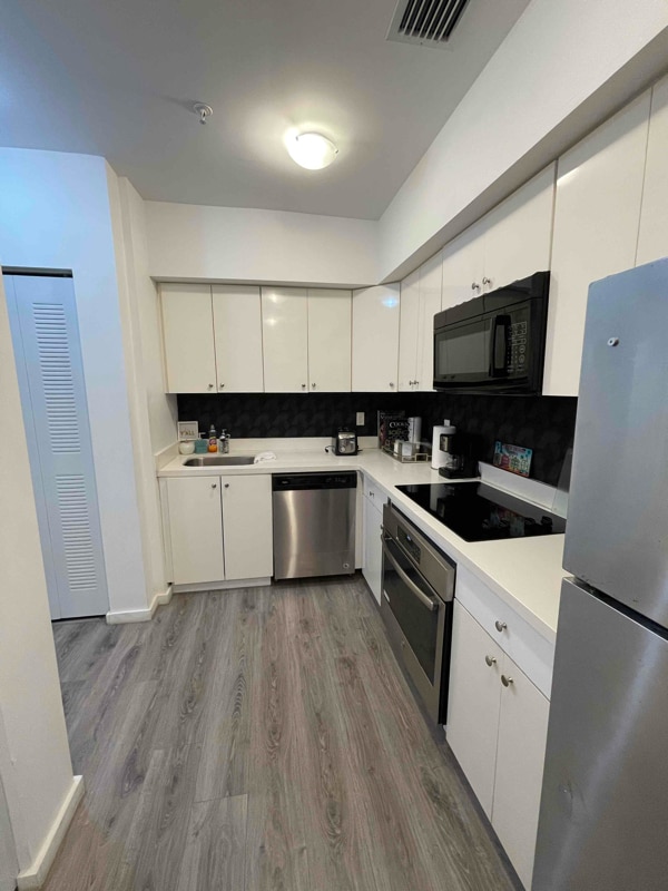 Photo - 700 Meridian Ave