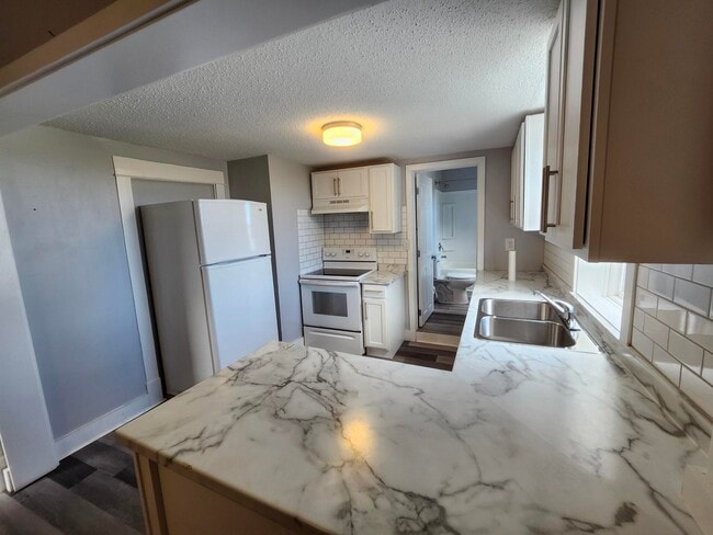 Building Photo - 111 Red Head Rd Unit C