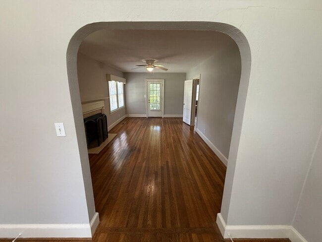 Photo - 211 Dodd St